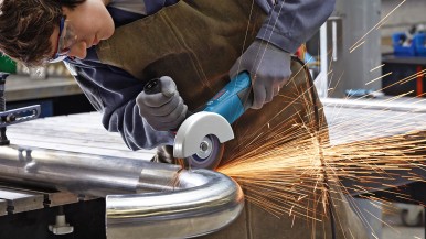 Kraftvolle Neuheit im „18V Power for All System“: Akku-Druckluftpumpe UniversalP ...